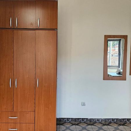טיראנה Angie'S Shared Villa Tam מראה חיצוני תמונה