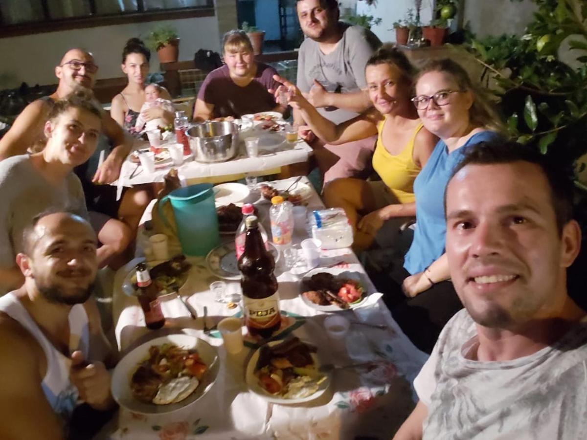 טיראנה Angie'S Shared Villa Tam מראה חיצוני תמונה